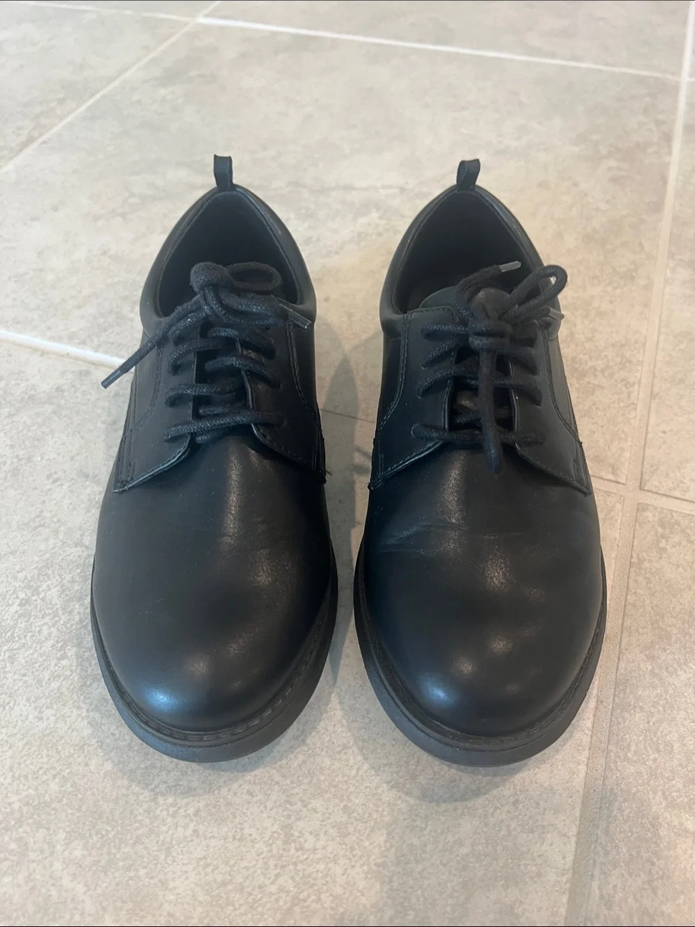 • Like New - wonder nation Black Boys Lace-Up Dress Shoes, size 3 •